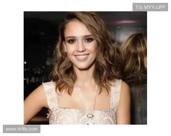 足球明星发型大揭秘哪些造型最能彰显魅力与个性 足球明星发型大揭秘哪些造型最能彰显魅力与个性