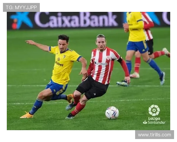 西安足球队强势领跑精英赛积分榜以54分稳居第一 西安足球队强势领跑精英赛积分榜以54分稳居第一