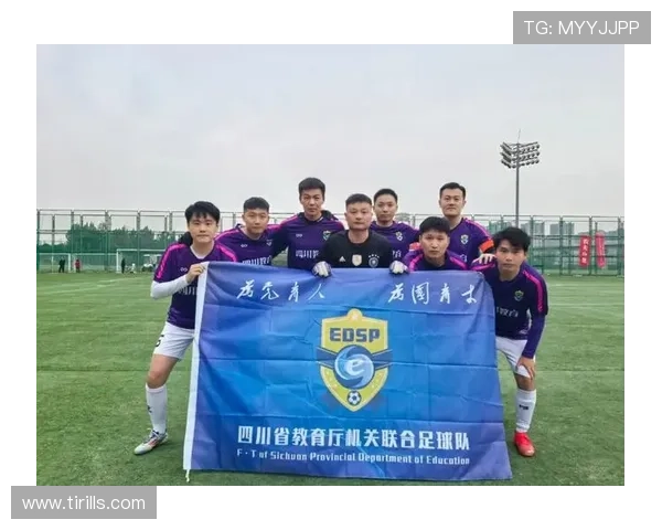 全国锦标赛特别报道：上海足球队拼搏历程与荣耀时刻的深度剖析